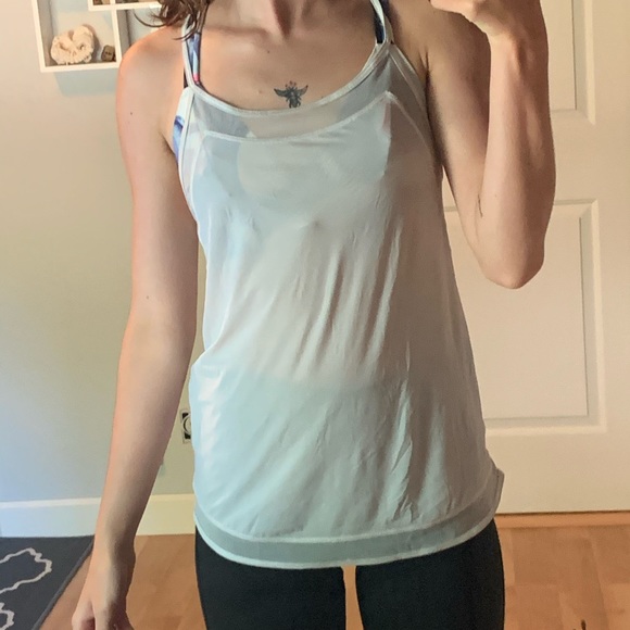 white lululemon exercise tank top - Picture 2 of 5
